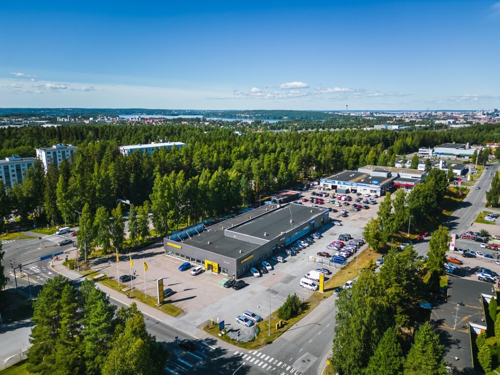 Autoliike Tampereella