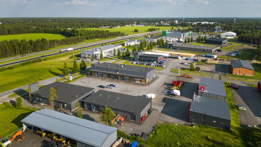 zatelliittipark toimitilan ilmakuva