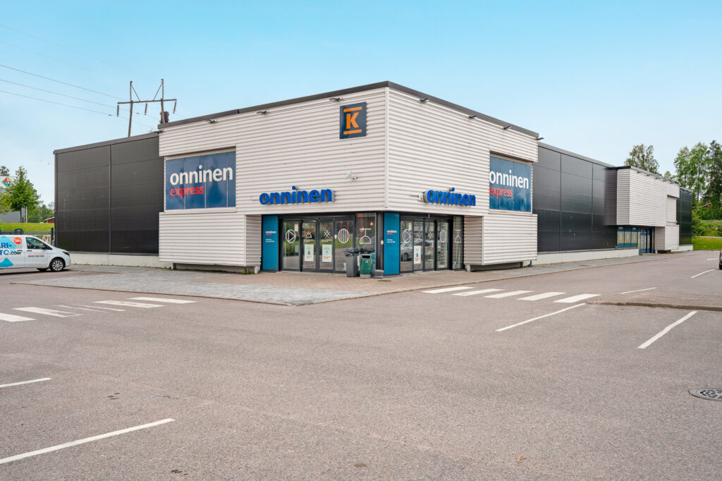 alikeravantie toimitilan julkisivu