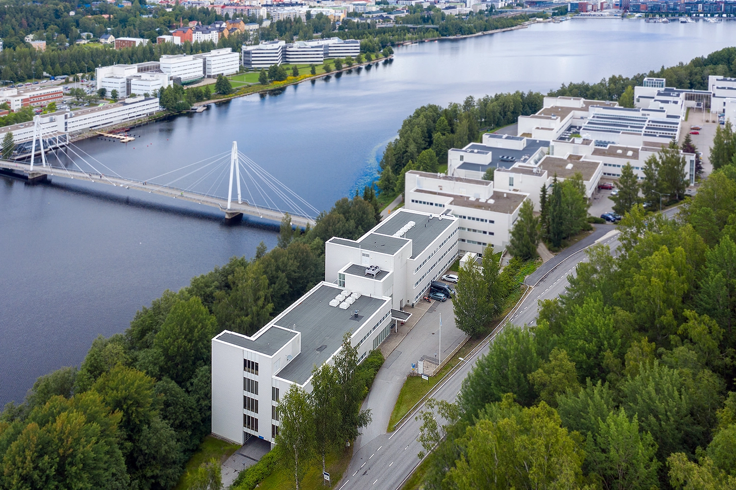 Jyväskylän Survontie 9 ilmakuvassa.